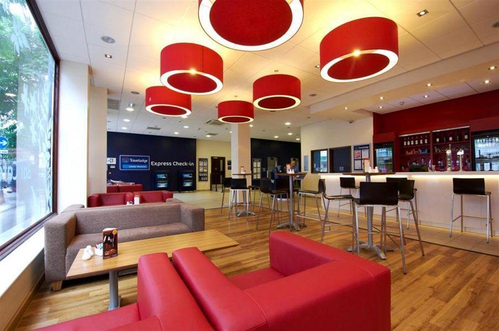 Travelodge London Woolwich Exteriör bild