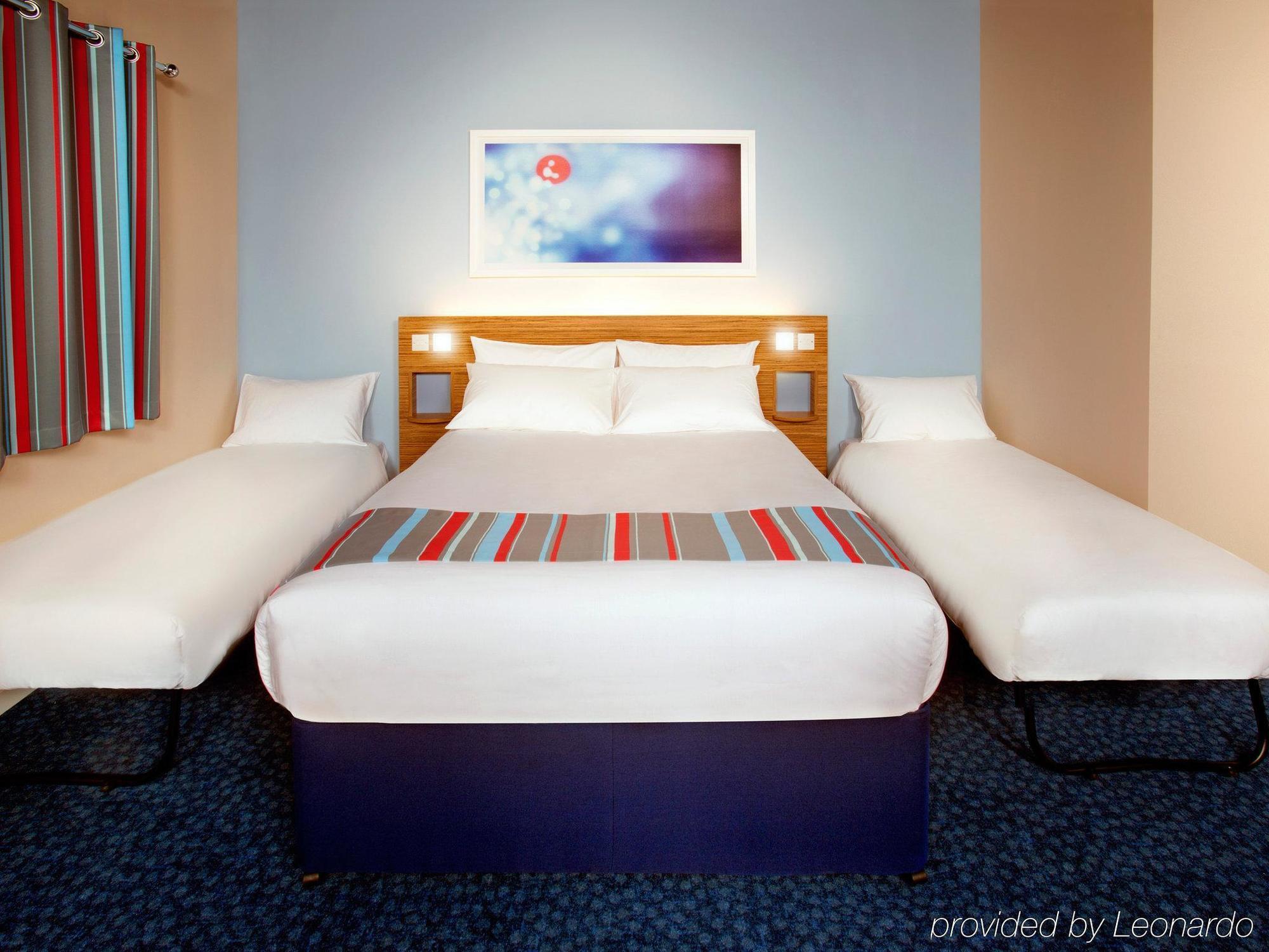 Travelodge London Woolwich Exteriör bild