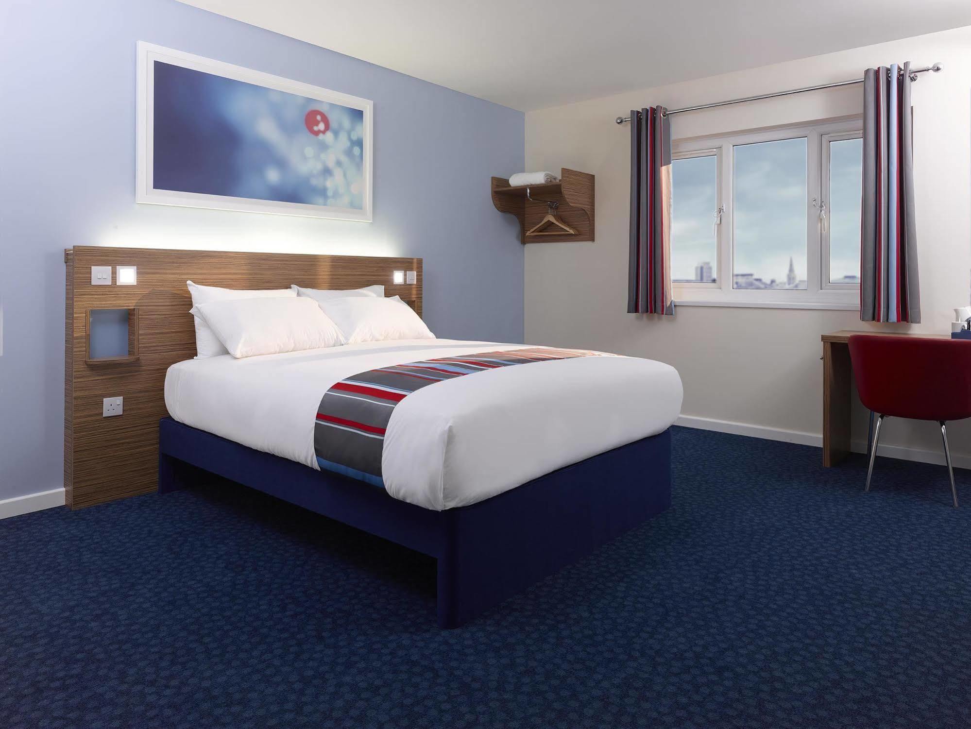 Travelodge London Woolwich Exteriör bild