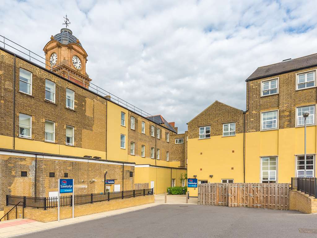 Travelodge London Woolwich Exteriör bild